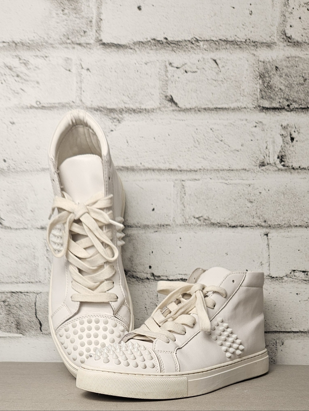 Saks Fifth Avenue White Studded Leather High Top Sneakers Mens 10